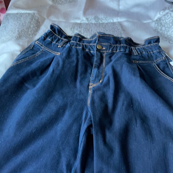 Pants - Picture 7 of 10